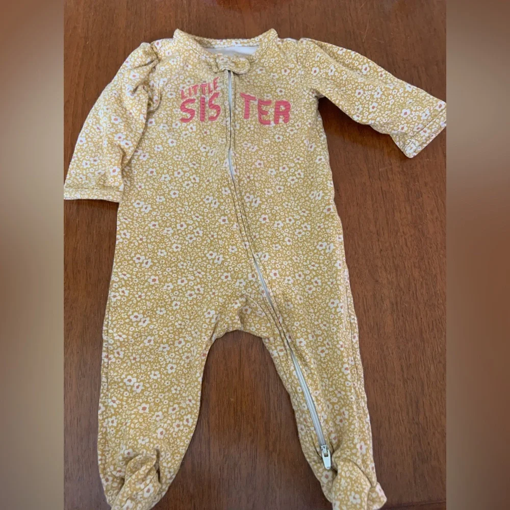 🍊5/$25 Carter's Mustard and Pink Footies One Piece size 3-6m - Picture 2 of 6
